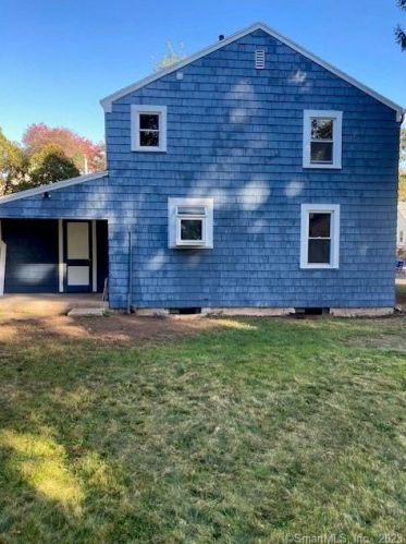 83 Burnham St, Hartford CT 06108-1005 exterior