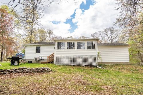 23 Orleans Ave, Killingly CT 06239-2227 exterior