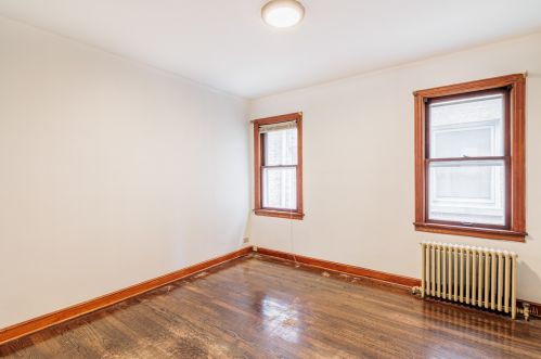 7045 California, Chicago IL 60645-1308 exterior