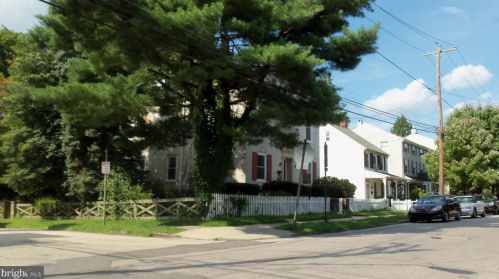 47 Highland Ave, Philadelphia, PA 19118-3307