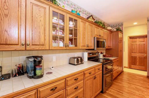 2425 58 St, Fennville MI 49408-8417 exterior