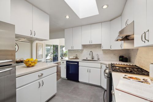 331 Lowell Ave, Mill Valley CA 94941-3845 exterior