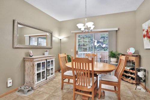 408 Hickory Ln, Saint Paul MN 55128-7037 exterior