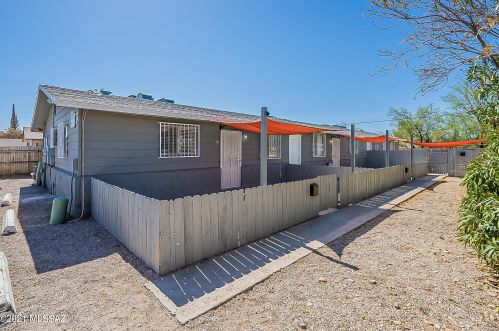 5750 28th St, Tucson AZ  85711-5926 exterior