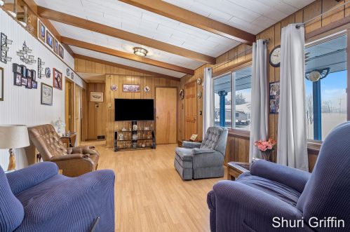 11470 Bluewater Hwy, Lowell MI 49331-9220 exterior