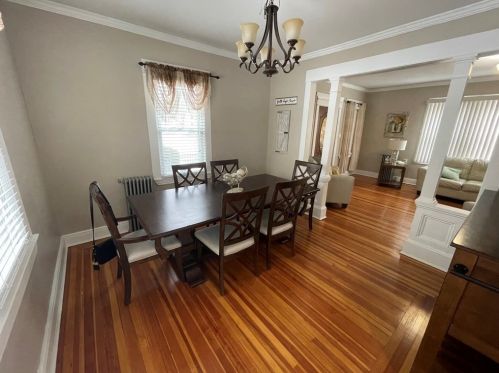 17 Garibaldi St, Springfield MA 01119-1033 exterior