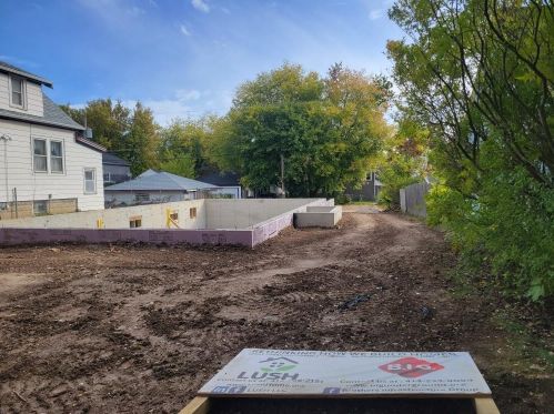 5708 39, Milwaukee WI 53209-3904 exterior