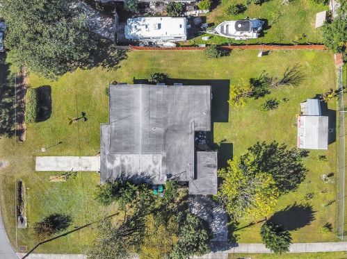 1 Pierce Ave, Orlando FL 32809-4945 exterior