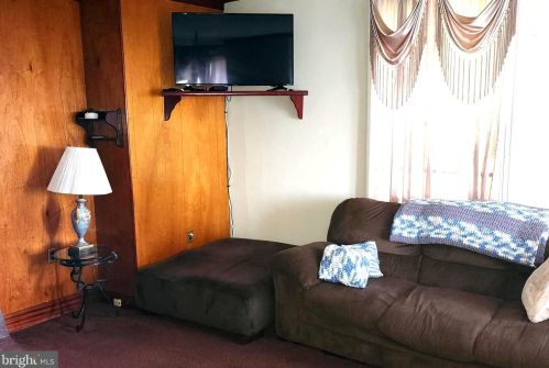 306 Middletown Rd, Media PA 19063-4308 exterior