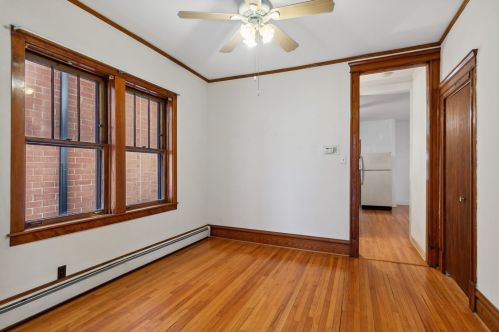 2539 Marshfield Ave, Chicago IL 60614-1907 exterior