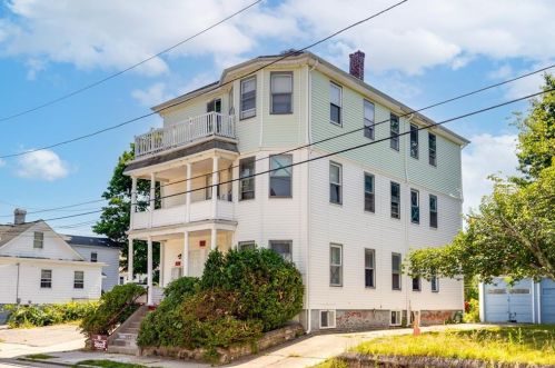12 Humes St, Providence, RI 02907-3203