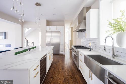 1270 Lawrence St, Washington DC  20017-4027 exterior