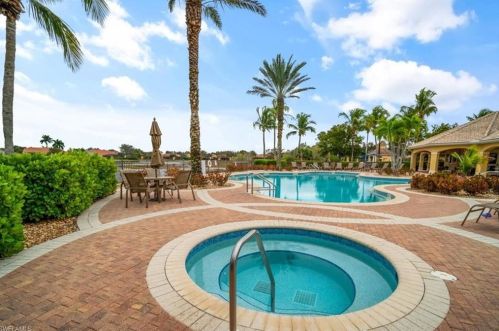 15193 Cortona Way, Naples FL 34120-0672 exterior