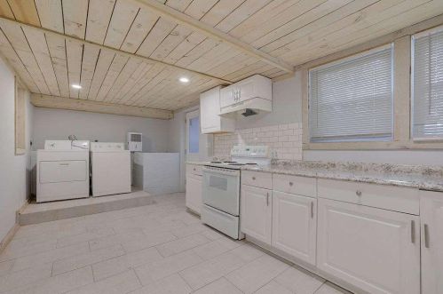 2718 Miles Cir, Atlanta GA  30344-3743 exterior