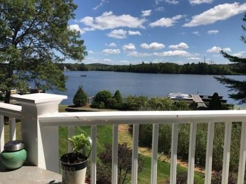 41 Pointe Rok Dr, Worcester, MA 01604-1464