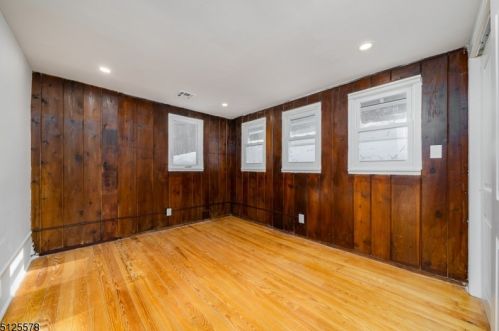 369 Shore Trl, Sparta NJ  07871-2045 exterior