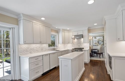 10 Applewood Ln, Morristown NJ 07960-5955 exterior