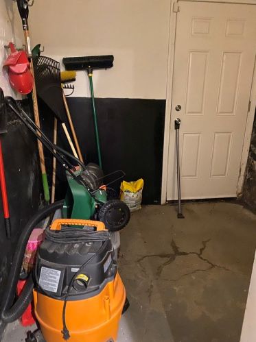 8240 Bishop St, Chicago IL 60620-3925 exterior