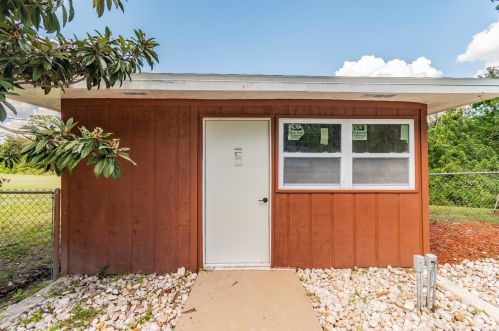 8216 Pleasant Ln, Riverview FL 33569-4733 exterior