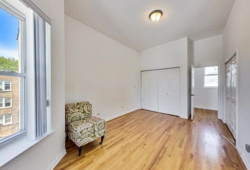 4844 Spaulding Ave, Chicago IL 60625-5205 exterior