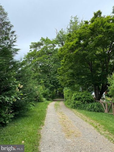 340 State Rd, Media, PA 19064-1334