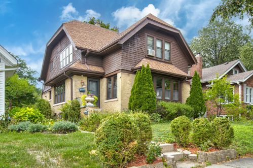 2371 63rd St, Milwaukee, WI 53219-2002