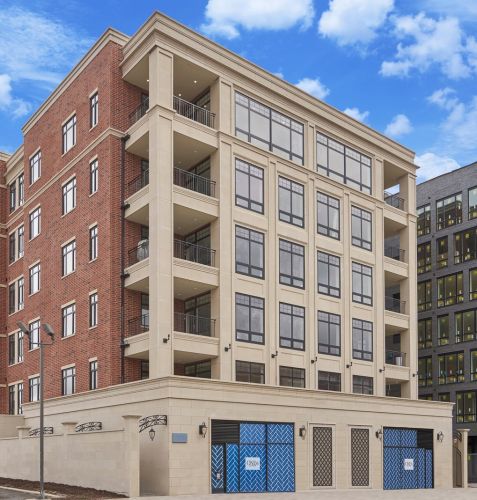 195 Addison Ave, Elmhurst, IL 60126-2720