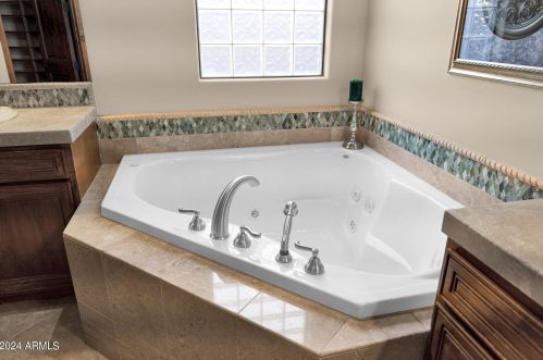 1681 Jay Pl, Chandler AZ 85286-7036 exterior