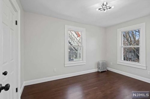 237 7th St, Newark NJ 07107-2728 exterior