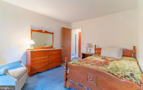 342 George Dye Rd, Trenton NJ 08691-3311 exterior