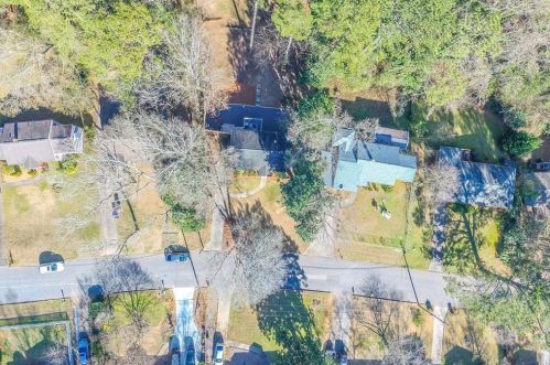 2209 Clairmont Ter, Atlanta GA 30345-2316 exterior