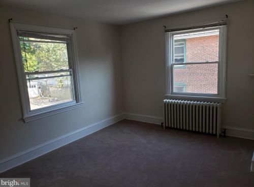 21 County Line Rd, Ardmore PA 19003-0021 exterior