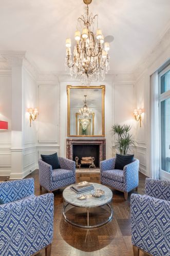 1521 State Pkwy, Chicago IL 60610-1613 exterior