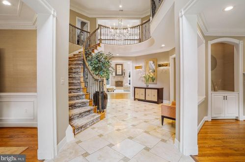 624 Live Oak Dr, Mc Lean VA 22101-1563 exterior