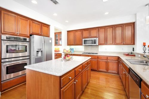 5063 Courtney Way, Folsom, CA 95762-5478