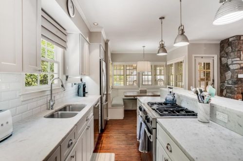 2505 Forrest Way, Atlanta GA  30305-3716 exterior