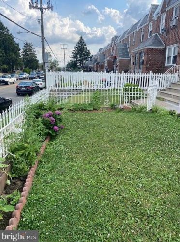 7154 Large St, Philadelphia PA 19149-1110 exterior