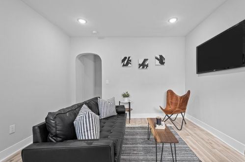 373 Main St, Pittsburgh PA  15201-1153 exterior