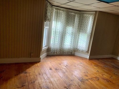 3 Charles St, Methuen MA 01844-3107 exterior