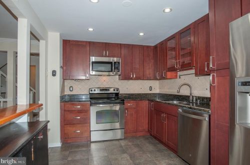 6528 Brookleigh Way, Alexandria VA exterior