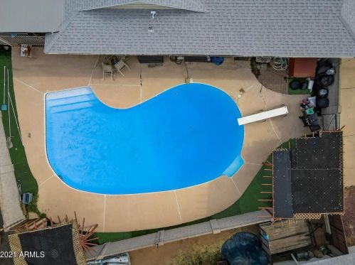 3326 Evans Dr, Phoenix AZ 85032-5575 exterior