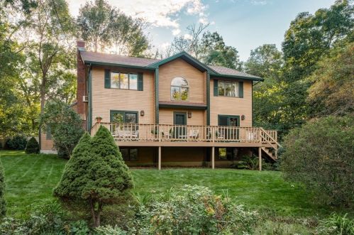 239 Argilla Rd, Ipswich MA 01938-2615 exterior