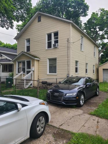 725 Edwards St, Kalamazoo MI 49007-3507 exterior