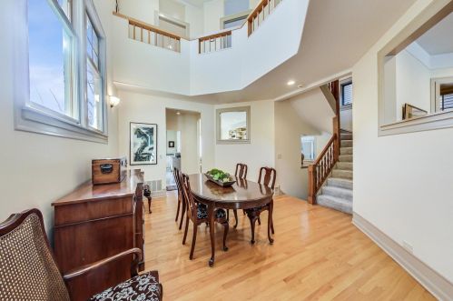 1133 Schubert Ave, Chicago IL 60614-1507 exterior