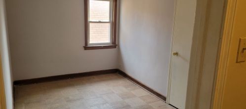 8530 Winchester Ave, Chicago IL 60620-6010 exterior