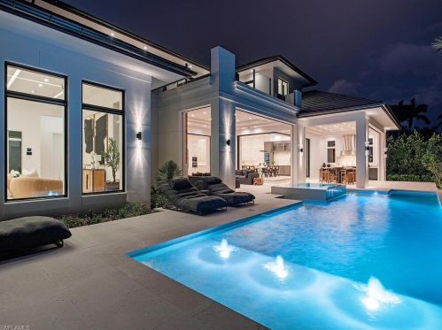 722 16 Ave, Naples FL 34117-2239 exterior