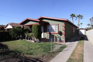 1549 75th St, Los Angeles CA  90001-2622 exterior