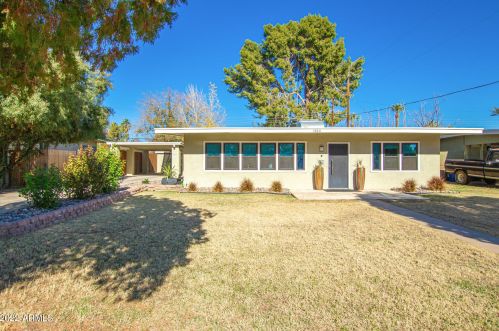 1416 Cactus Wren Dr, Phoenix, AZ 85021-8622