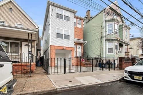 95 Highland Ave, Newark, NJ 07104-1106
