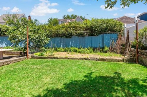 111 Rich Ave, Mount Vernon NY 10550-1510 exterior